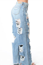 Load image into Gallery viewer, Shredded Denim Jeans
